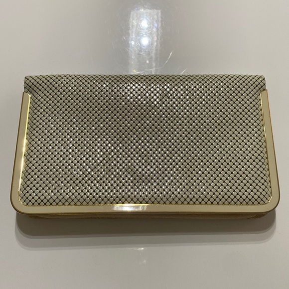 Vintage GUC Elegant Clutch - Picture 1 of 5